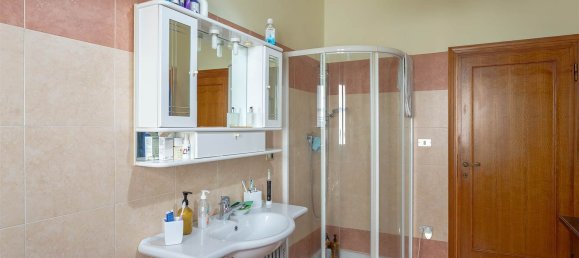 Villa de 8 habitaciónes en Campi Bisenzio, Italy No. 9345 30