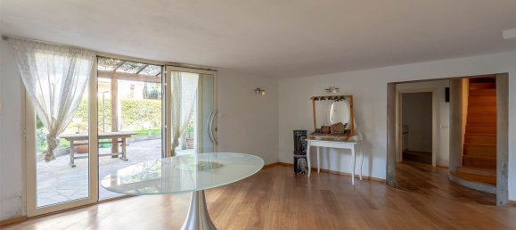 Villa de 8 habitaciónes en Campi Bisenzio, Italy No. 9345 35