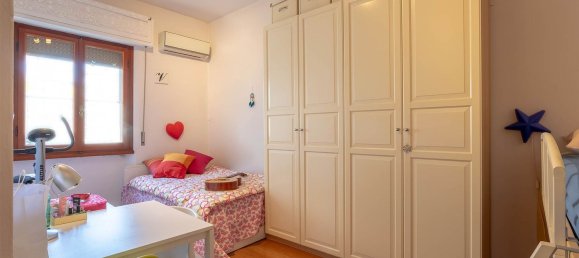 Villa de 8 habitaciónes en Campi Bisenzio, Italy No. 9345 27