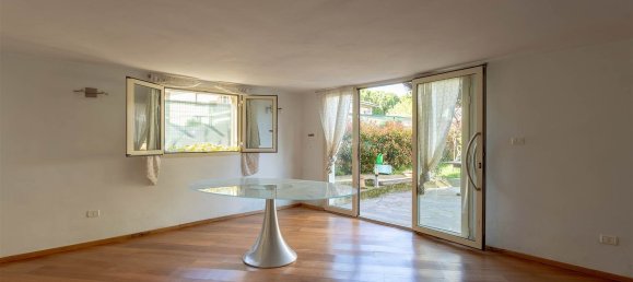 Villa de 8 habitaciónes en Campi Bisenzio, Italy No. 9345 36