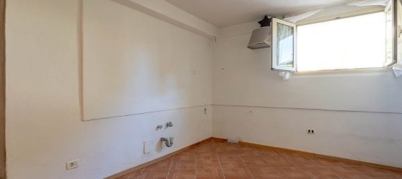 Villa de 8 habitaciónes en Campi Bisenzio, Italy No. 9345 39