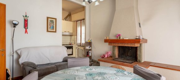 Villa de 8 habitaciónes en Campi Bisenzio, Italy No. 9345 10