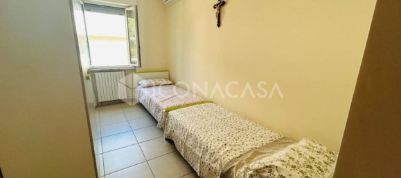 4 bedrooms House in Termoli, Italy No. 337764 18