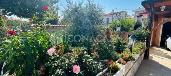 4 bedrooms House in Termoli, Italy No. 337764 32