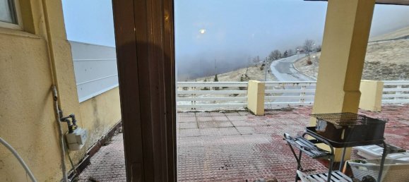 3 bedrooms Apartment in Micigliano, Italy No. 357329 9