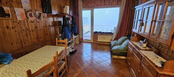 3 bedrooms Apartment in Micigliano, Italy No. 357329 2