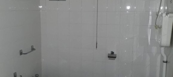 7 rooms Apartment in Ferrara, Italy No. 65417 16