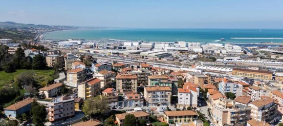 4 rooms Apartment in Ancona, Italy No. 35897 22