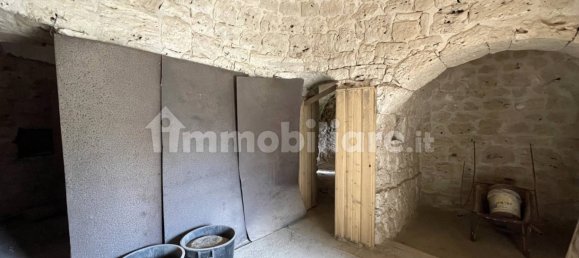 4 bedrooms House in Francavilla Fontana, Italy No. 27717 40