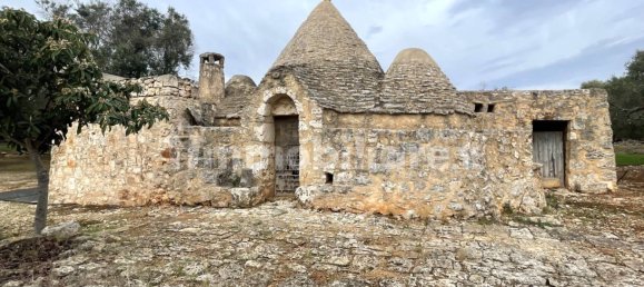 4 bedrooms House in Francavilla Fontana, Italy No. 27717 28