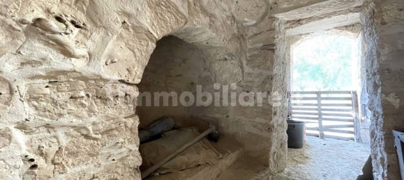 4 bedrooms House in Francavilla Fontana, Italy No. 27717 46