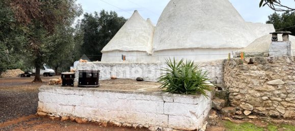 4 bedrooms House in Francavilla Fontana, Italy No. 27717 6