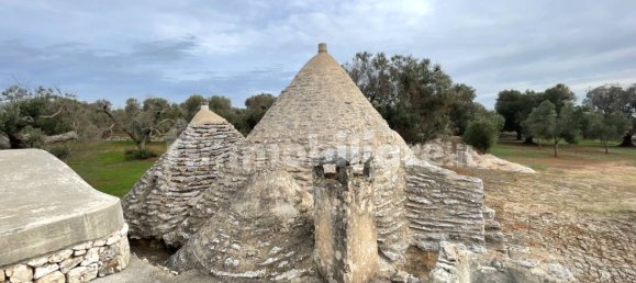 4 bedrooms House in Francavilla Fontana, Italy No. 27717 50