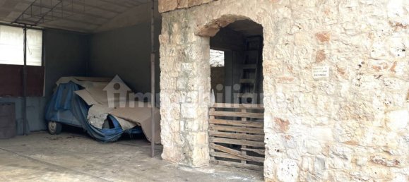 4 bedrooms House in Francavilla Fontana, Italy No. 27717 33