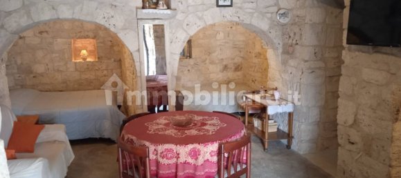 4 bedrooms House in Francavilla Fontana, Italy No. 27717 7