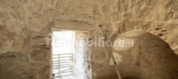 4 bedrooms House in Francavilla Fontana, Italy No. 27717 45