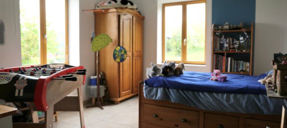 Casa de 5 dormitorios en Jumigny, France No. 83195 5