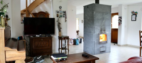 Casa de 5 dormitorios en Jumigny, France No. 83195 4