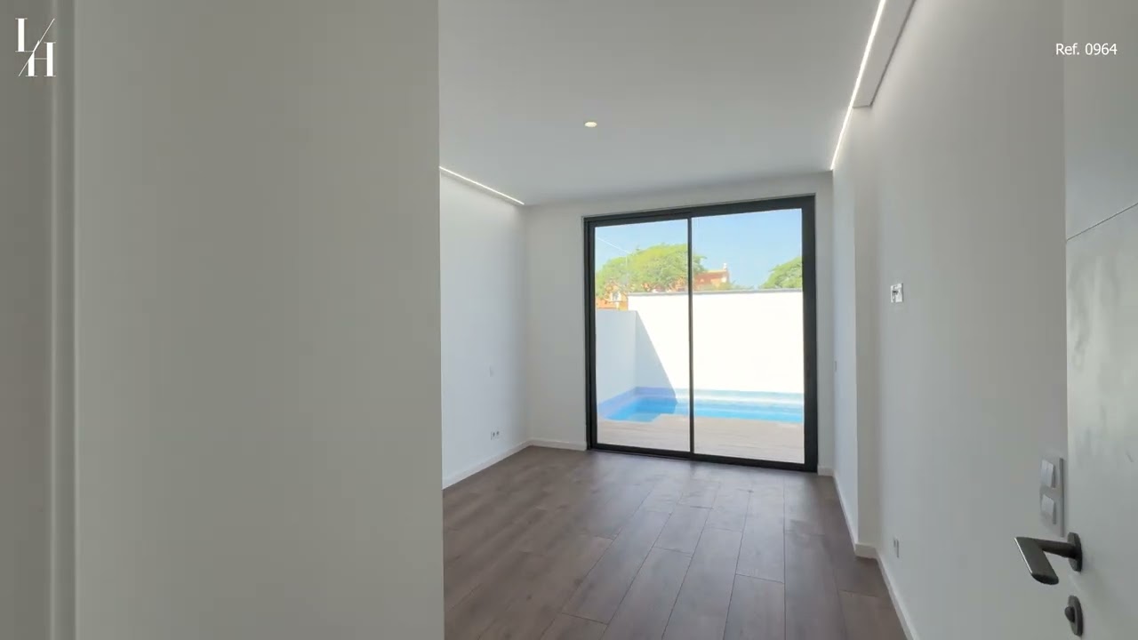 3 bedrooms House in Olhao, Portugal No. 207063