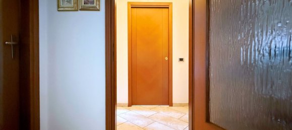 10 rooms Villa in Lonate Pozzolo, Italy No. 334224 24