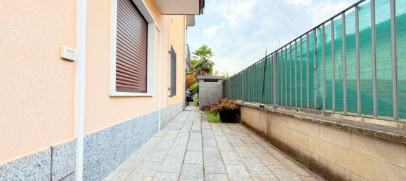 10 rooms Villa in Lonate Pozzolo, Italy No. 334224 44