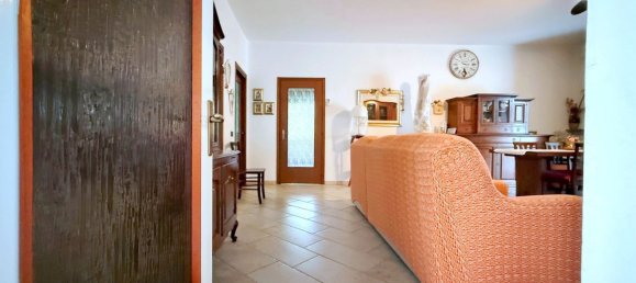 10 rooms Villa in Lonate Pozzolo, Italy No. 334224 2