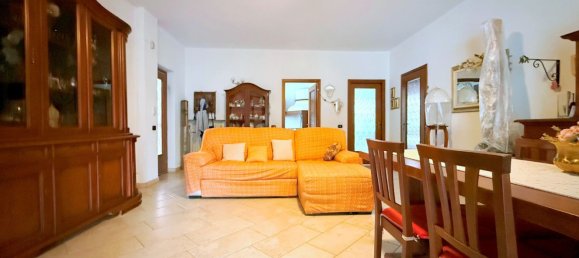 10 rooms Villa in Lonate Pozzolo, Italy No. 334224 10