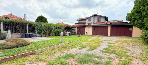 10 rooms Villa in Lonate Pozzolo, Italy No. 334224 43