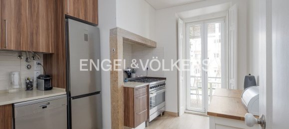 4 bedrooms Apartment in Lisbon, Portugal No. 96040 28