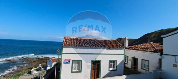 3 bedrooms House in Vila do Porto, Portugal No. 48559 2