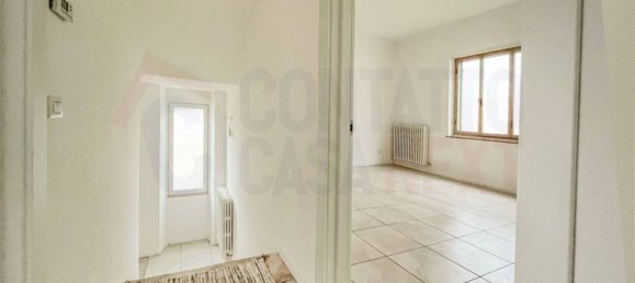 Villa T2 em Jesi, Italy N.º 330686 2