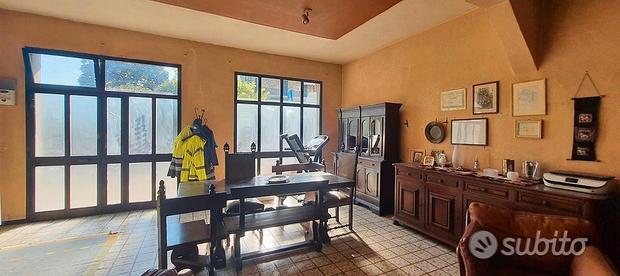 9 rooms Villa in Castiglione del Lago, Italy No. 304092