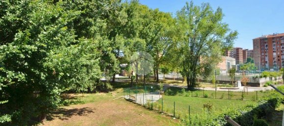 3 bedrooms Apartment in Turin, Italy No. 271070 8