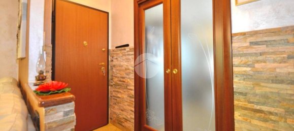3 bedrooms Apartment in Turin, Italy No. 271070 10