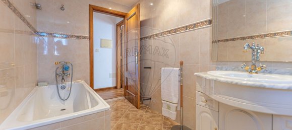 Casa de 3 dormitorios en Seixal, Portugal No. 22532 3