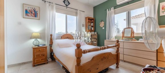 3 bedrooms House in Frenaros, Cyprus No. 24020 24