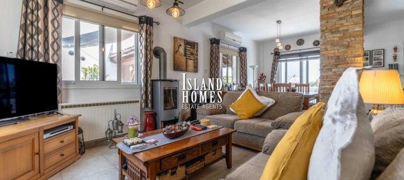 3 bedrooms House in Frenaros, Cyprus No. 24020 2