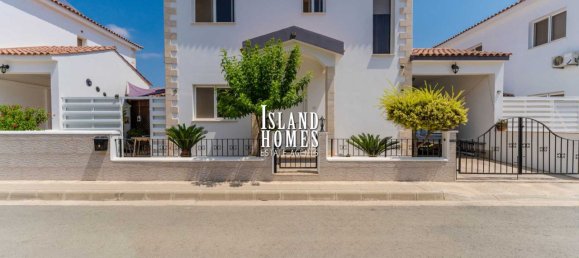 3 bedrooms House in Frenaros, Cyprus No. 24020 6