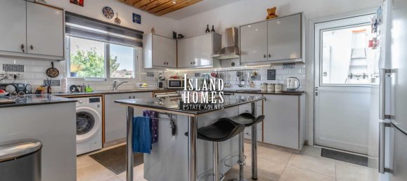 3 bedrooms House in Frenaros, Cyprus No. 24020 10