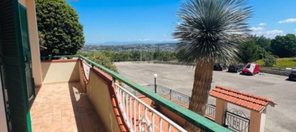 4 bedrooms Villa in Pozzuoli, Italy No. 288848 7
