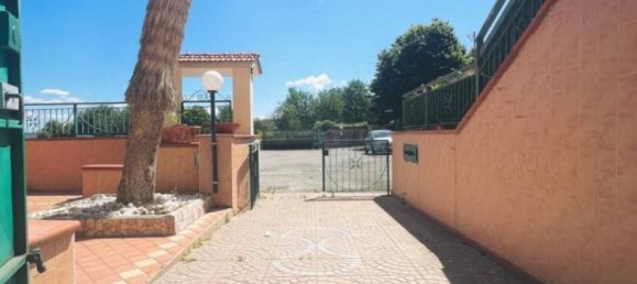 4 bedrooms Villa in Pozzuoli, Italy No. 288848 10