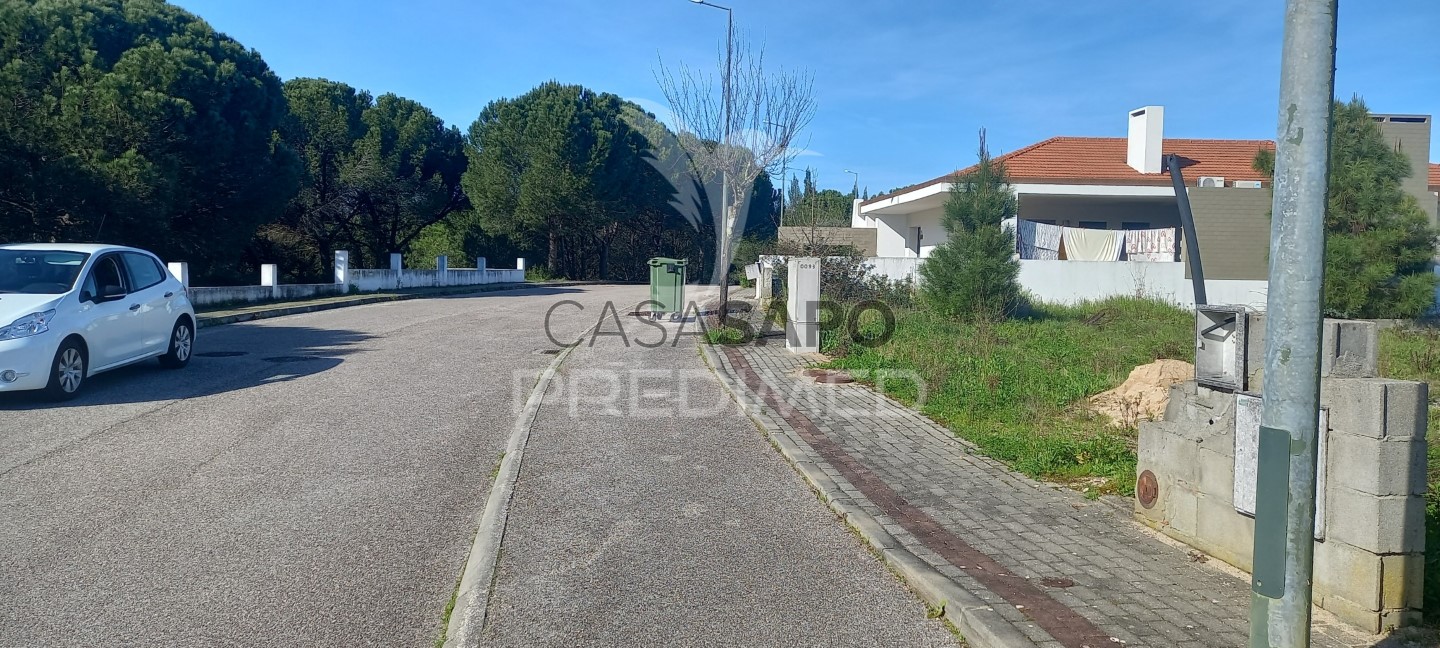  Land in Quarteira, Portugal No. 193894