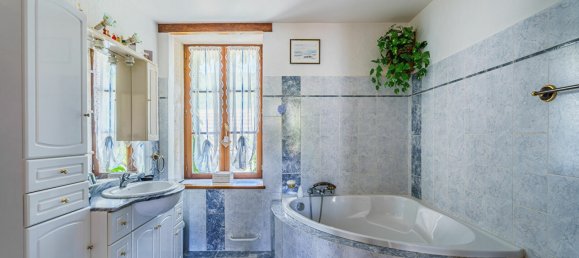 3 Schlafzimmer Haus in L'Etang-Vergy, France, Nr. 305690 10