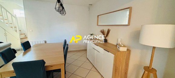 3 bedrooms House in Bezons, France No. 133358 3