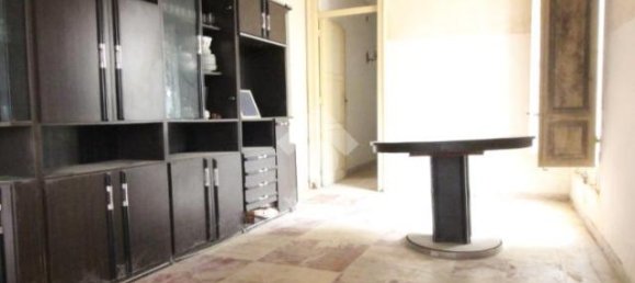 Дом с 9 комнатами в Трапани, Италия № 139111 2