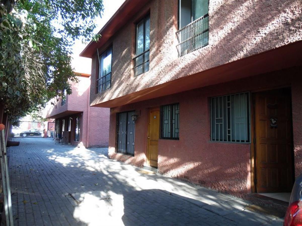 4 bedrooms House in Santiago, Chile No. 2309