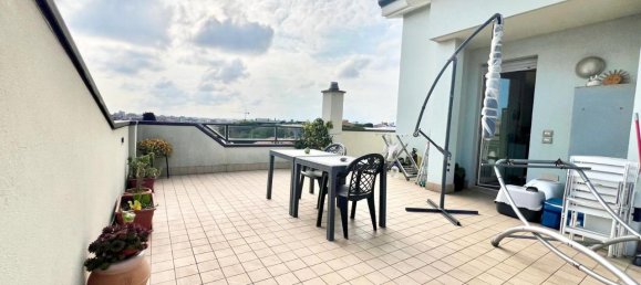 5-salle Penthouse à Rimini, Italy No. 80145 2