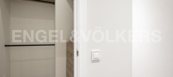 Apartamento de 2 dormitorios en Ciudad Vieja, Spain No. 112742 35