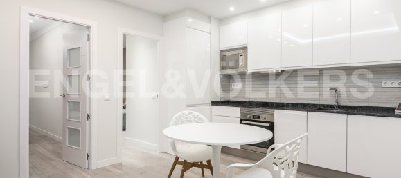 Apartamento de 2 dormitorios en Ciudad Vieja, Spain No. 112742 12