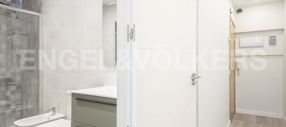 Apartamento de 2 dormitorios en Ciudad Vieja, Spain No. 112742 8